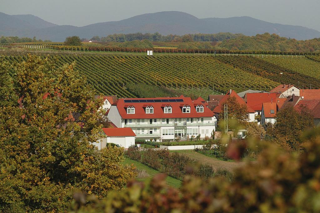 Landhotel Hauer Pleisweiler-Oberhofen Esterno foto